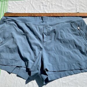 Athleta Blue Trekkie North Shorts